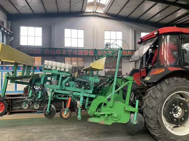 tractor type seedling transplanter machine