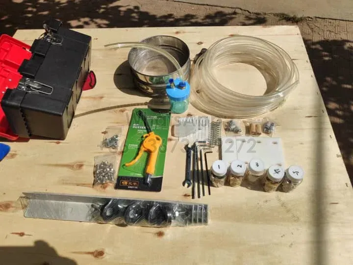 Componentes de caja de herramientas para sembradora de vivero.
